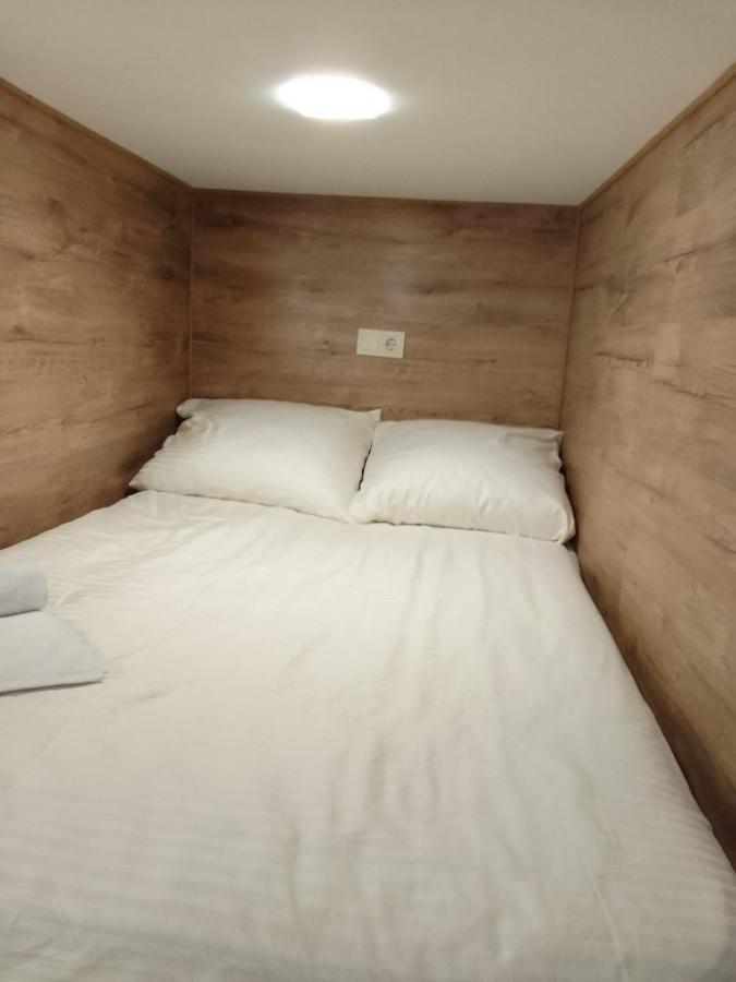 Hostel Voyage Kyiv Exterior photo